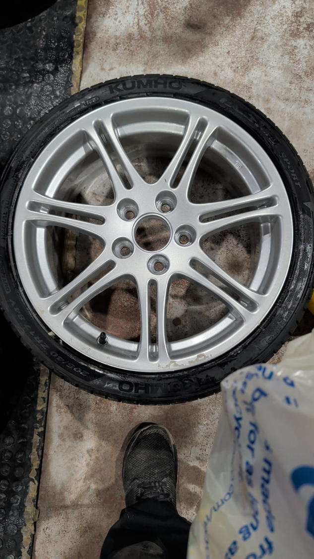 Workshop photo 0007 alloy wheel refurbishment photo