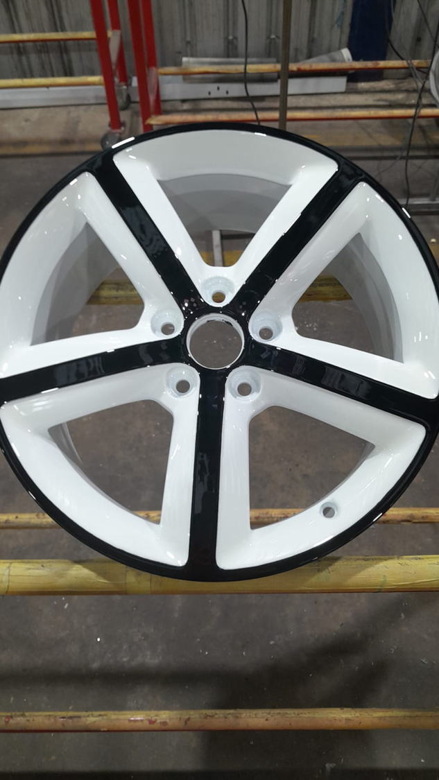 Tyre Set 5 photo 2 alloy wheel refurbishment photo